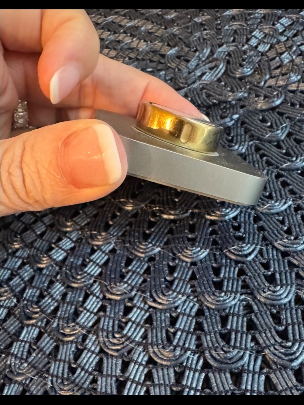 Oura Ring 4 – Gold – Size 11 - Picture 3 of 13
